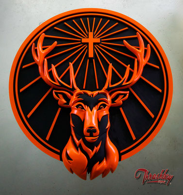 Jägermeister Logo, 1.80m Ø, handgeschnitzt, handbemalt, für The ACE CAFE LUZERN