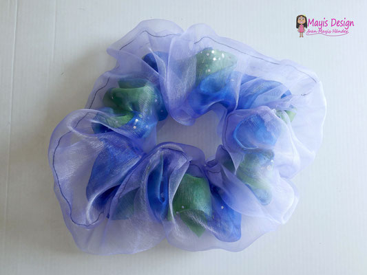 Modelo Doble "Lila". Por Dentro Organza matizada en azul, verde y detalles en plateado. Por Fuera Lila pastel. Precio ＄