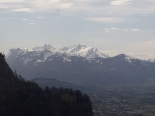 Der Blick auf die Schweizer Berge