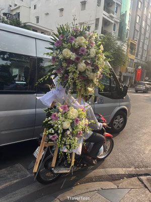 In Vietnam neem je alles op je scooter mee