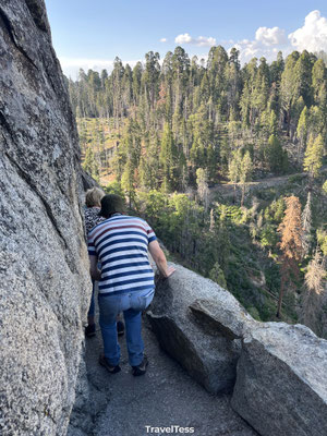 Moro Rock Trail