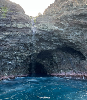 Watergrot Nā Pali kust