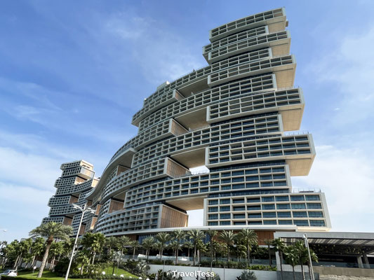 Atlantis Royal Hotel