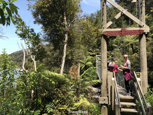 Abel Tasman Park hike hangbrug