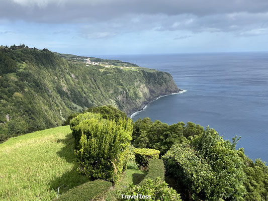 Uitzichtpunt oostkust Sao Miguel