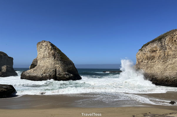 Shark Fin Cove