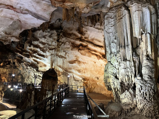 Grot in Phong Nha