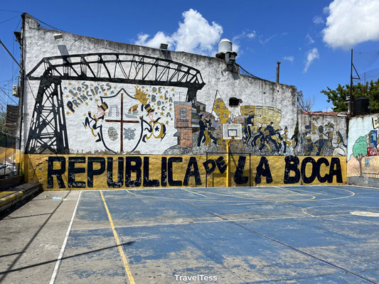 Straatvoetbalveldje in La Boca