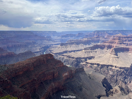 Colorado River door Grand Canyon