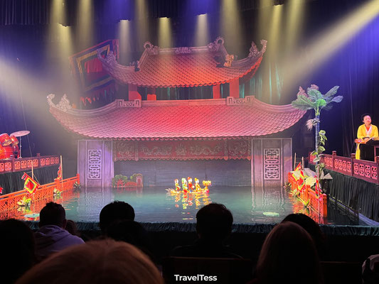 Voorstelling waterpoppentheater