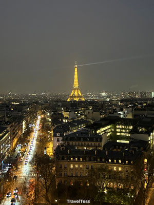 Uitzicht vanaf dak Arc de Triomphe