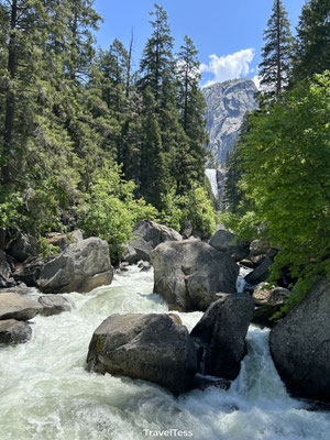 Uitzicht vanaf footbridge Vernal Fall