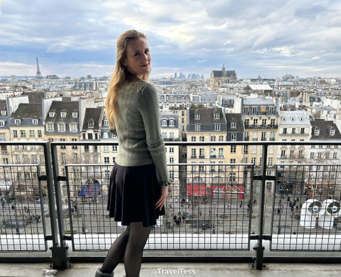 Uitzicht over Parijs vanaf balkon Centre Pompidou