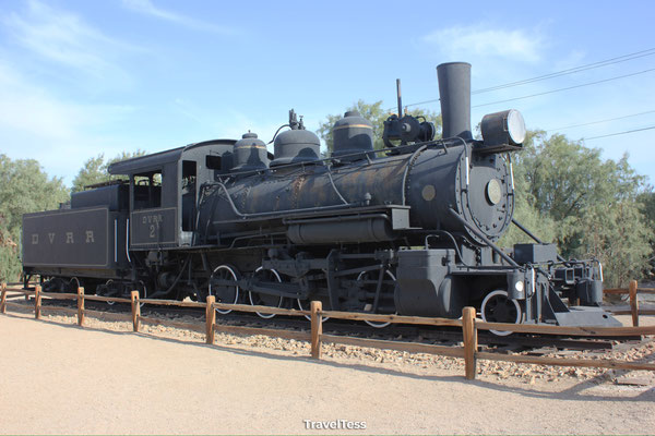 Oude stoomtrein op resort in Furnace Creek