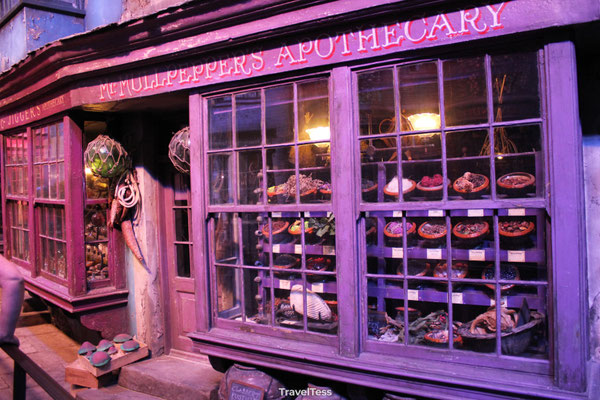 Etalage in de Wegisweg