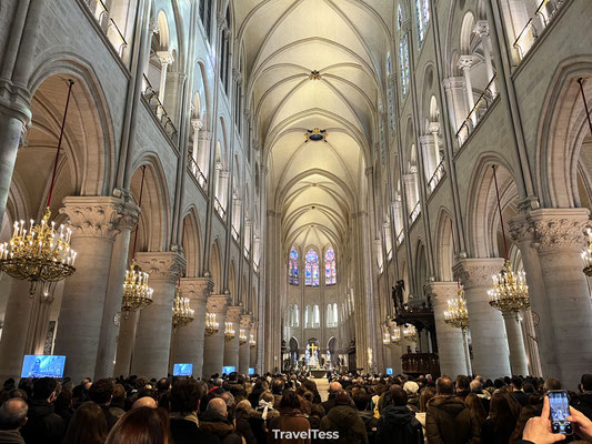 Zondagsmis Notre-Dame