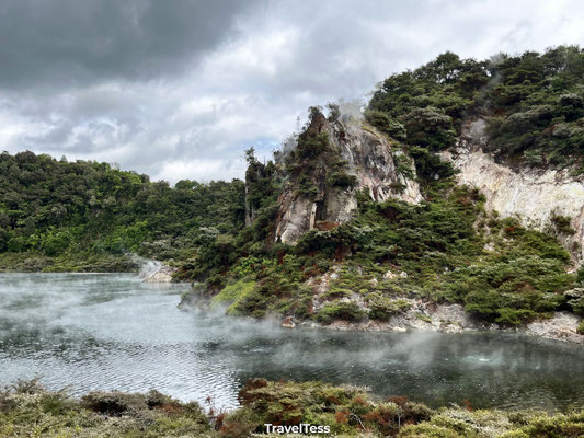 Waimangu Volcanic Valley