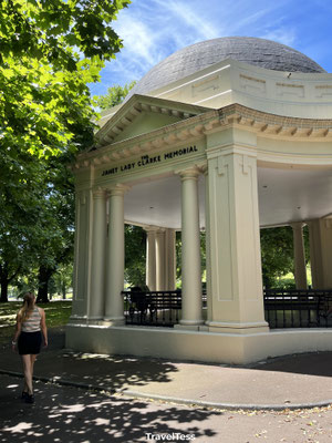 Queen Victoria Gardens