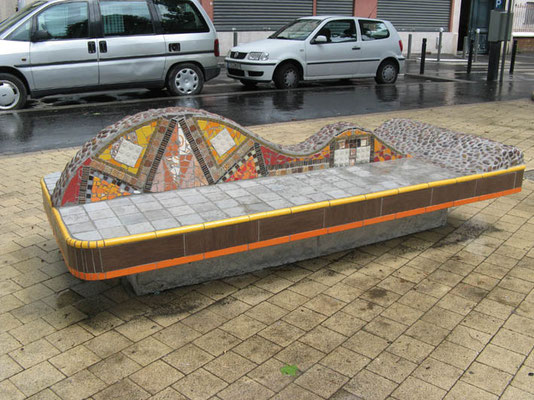 Banc "Afrique" place de la fraternité à Montreuil