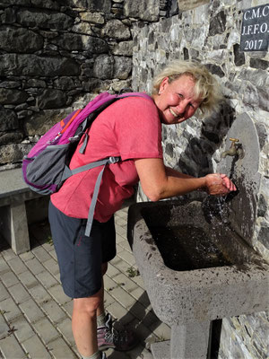 ...und am kalten Quellwasser laben