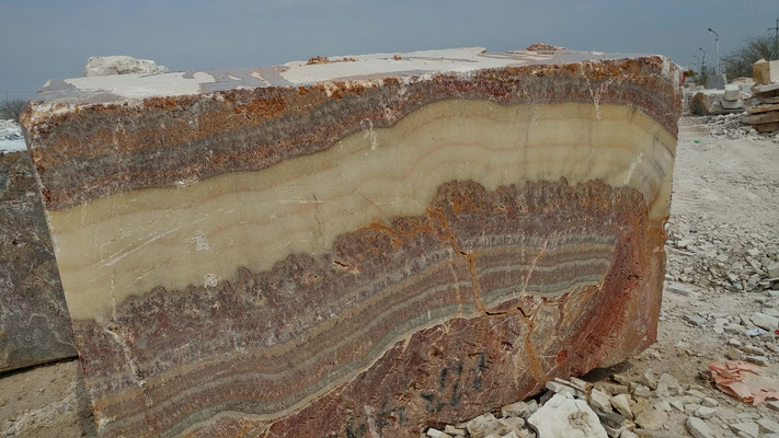 red onyx, red onyx blocks, onyx quarry, mexican onyx, mexican onyx blocks, onyx blocks. onyx blocks for sale, onyx blocks buyers