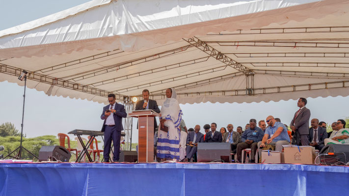 Readings from the New Testament in Zay language