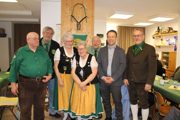 stellvert.Vorsitzender W.Hoffmann,Kassierer A.Preuß, 1.Vorsitzende C.Meidenbauer, A.Köhler, Bürgermeister Stadt Osterode Jens Augat, Ewergeschwurner R.Kail Altenau
