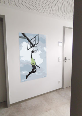 Street Art inspirierte Grafik im Klinikbereich, Kunst für Kliniken mit Raum für Interpretation und Geschichten.