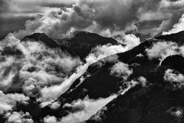 Blackmountainswhite.com - Berge in schwarzweiss - Look Mai 2021 - 21