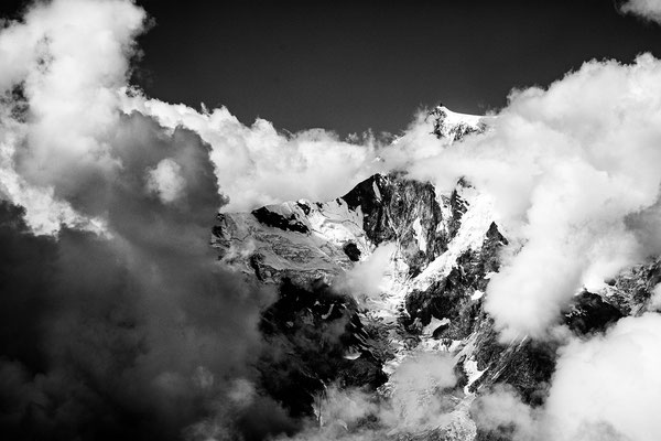 Blackmountainswhite.com - Berge in schwarzweiss - Look Mai 2021 - 22