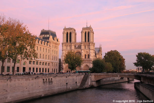 Notre Dame eins