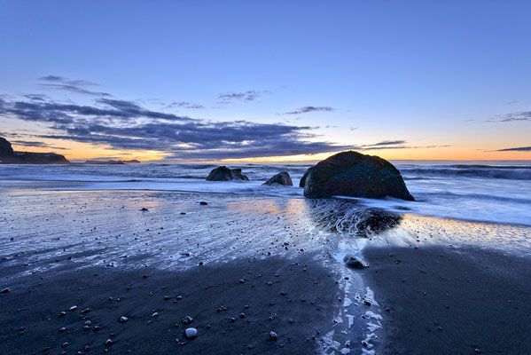 40 Golden hour at Vik Beach LW 160x90x4cm