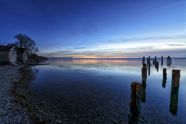 25 A little bit later at the lake Alu/Glas 58x77cm