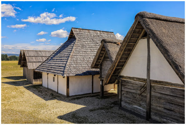 Rekonstruierte Häuser der Heuneburg 6081