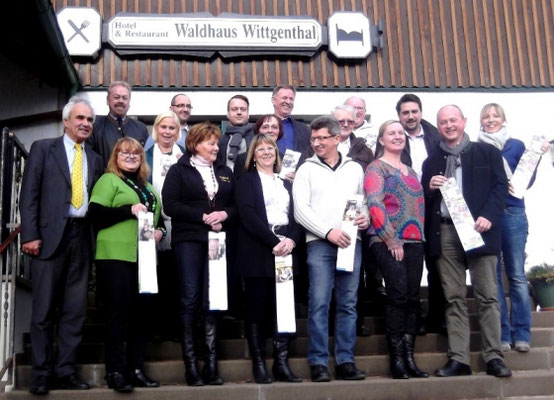 Die Regionalbotschafter und Verantwortliche der Region sind stolz auf den Kalender.