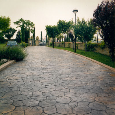 31 - Viale d'ingresso / Opus incertum (pietra irregolare)