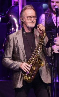 John Helliwell ( Supertramp ) bei der "Rock Meets Classic 2018" in der MHP Arena Ludwigsburg.
