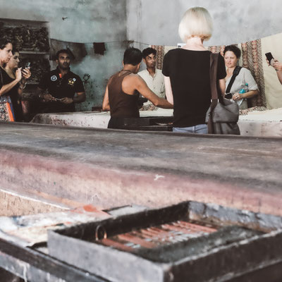 Blockprint Workshop Bagru India for groups, individual tourist and textile students, teacher.,We book your personal textile workshop. 1 day or Weekly workshop.