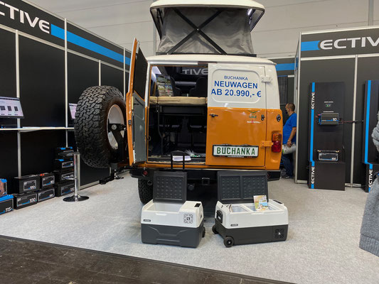 UAZ Baikal Wohnmobil auf dem Caravan Salon 2020