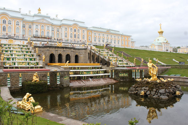 Besuch in Peterhof (2015)