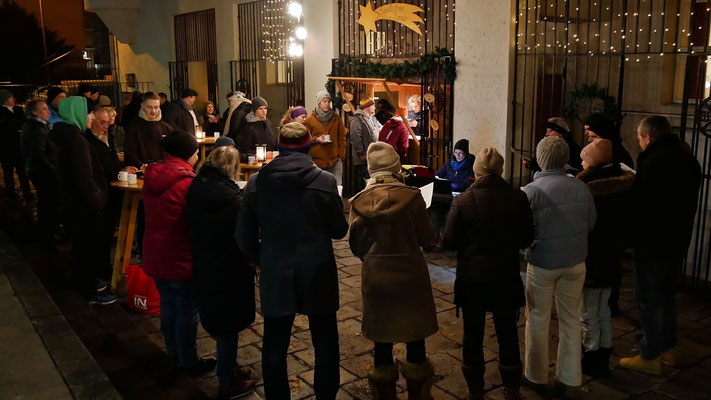 Dritter Adventsamstag, der Quo-Vadis Chor singt Weihnachtslieder