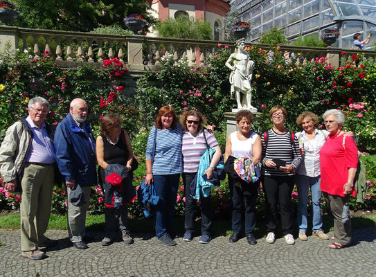 Freitag: Rundgang durch die Blumengärten auf der Insel Mainau.