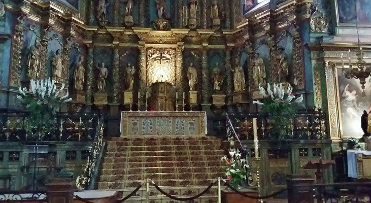 Freitag: St.Jean de Luz, Kirche St. Jean Baptiste (wo die Hochzeit Ludwig XIV mit der spanische Infantin Maria Theresia stattfand)