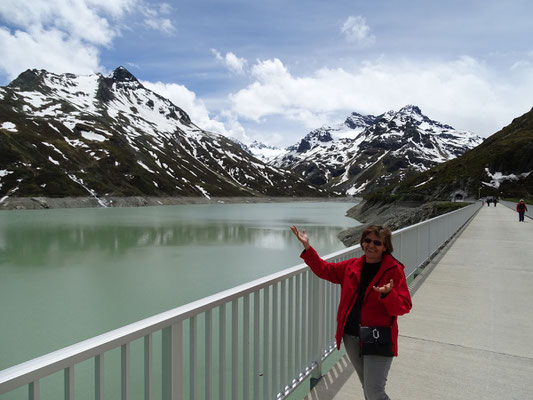 Dienstag: Der Silvretta Stausee. 