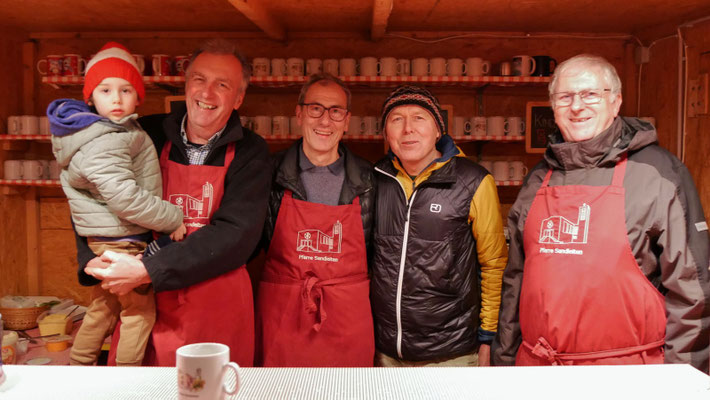 Dritter Adventsamstag, Punschhütten Team