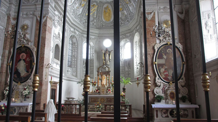 Montag: Herz Jesu Kirche in Hall in Tirol (innen)