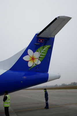 Le logo de Lao Air ... un magnifique frangipani !