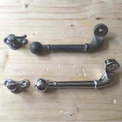 Nachguss von Hebel und Verriegelungsmechanismus für Oldtimer. Hergestellt aus massivem Messing mit glänzend verchromter Oberfläche. - nachguss.de
