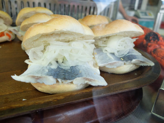 ニシンの酢漬けサンド