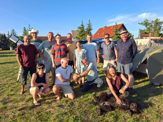 Der alljährliche Rummel um die magisch-süße Kugel (im Volksmund auch "Melone") entwickelt sich zu einer Tradition, da kommt es schonmal zu Besitzstreitigkeiten.